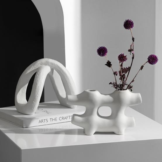 CERAMIC VASES