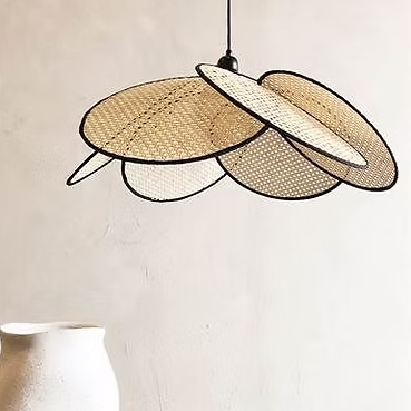 WOVEN PETAL PENDANT
